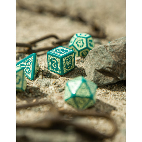 Set de dés pour jeu de rôle d20 d10 d12 d6 d8 d4