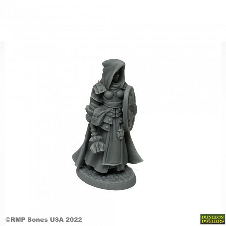 figurine de pretresse en armure pour jdr