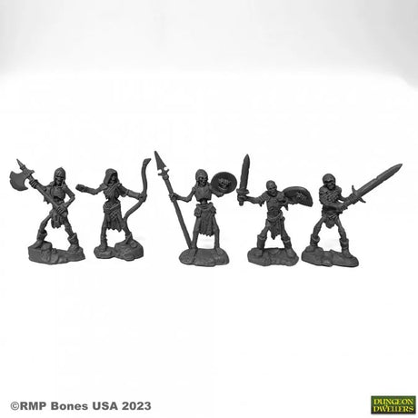 figurines guerriers squelettes avec des armes et armures